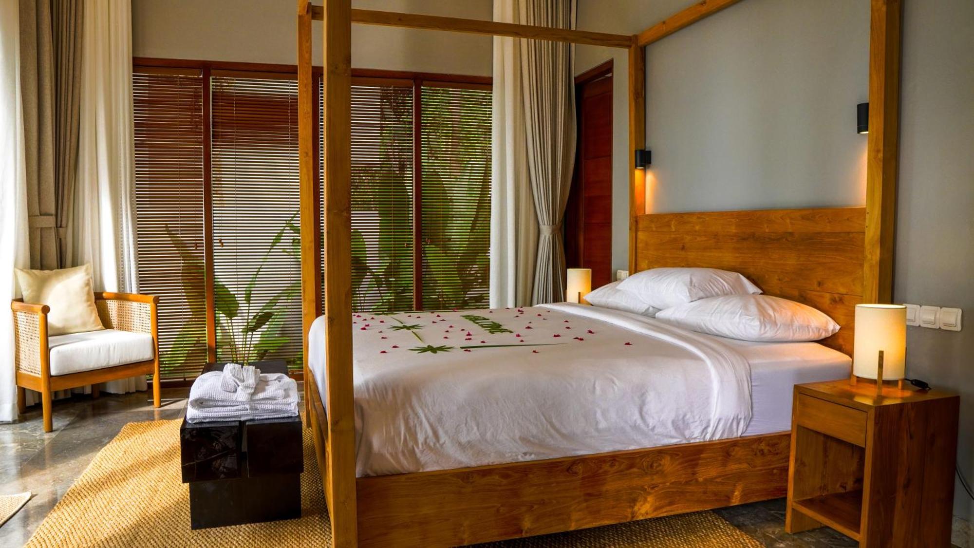 Sanglung Villas Private Pool Kubutambahan  Zimmer foto
